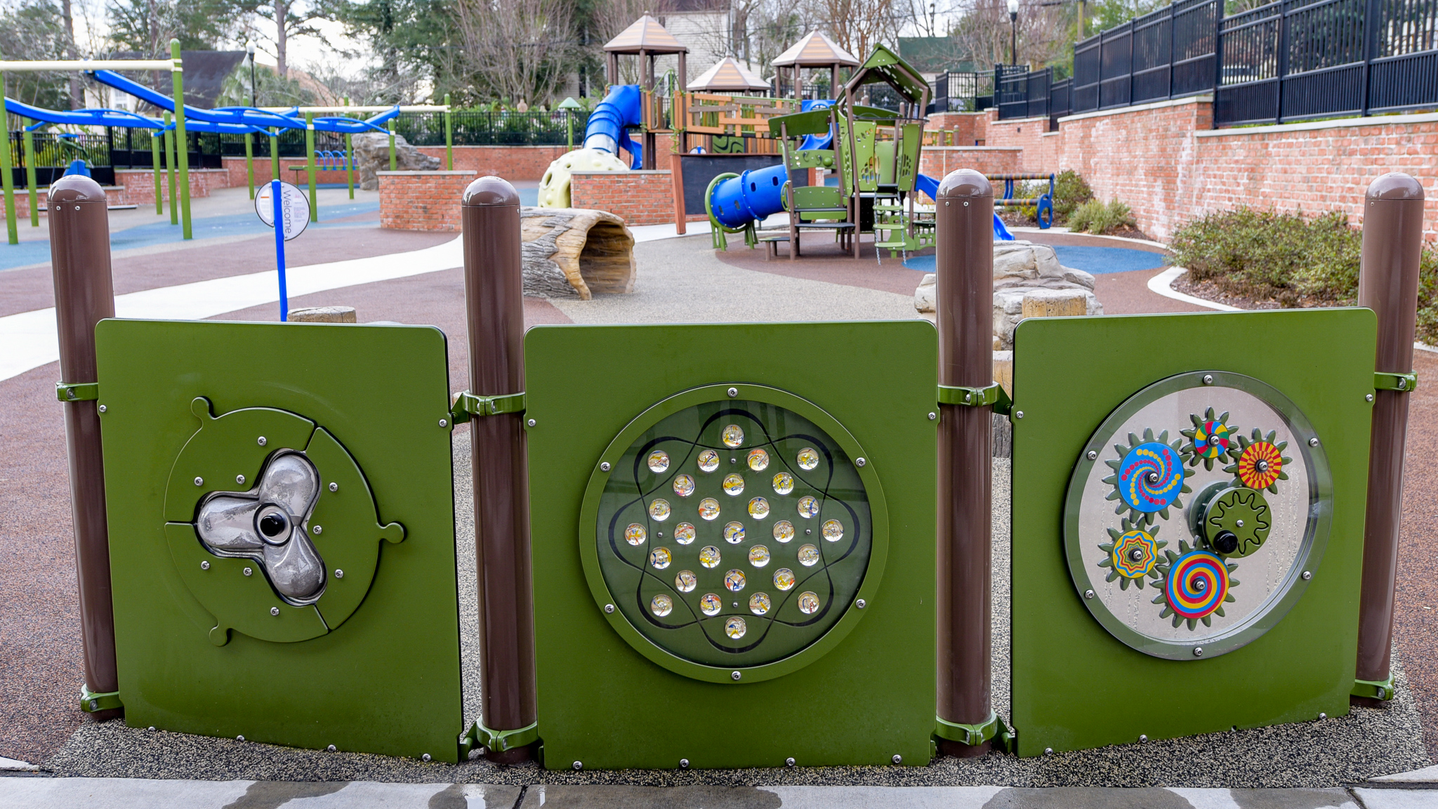 Play area and surfacing at Carraway Park