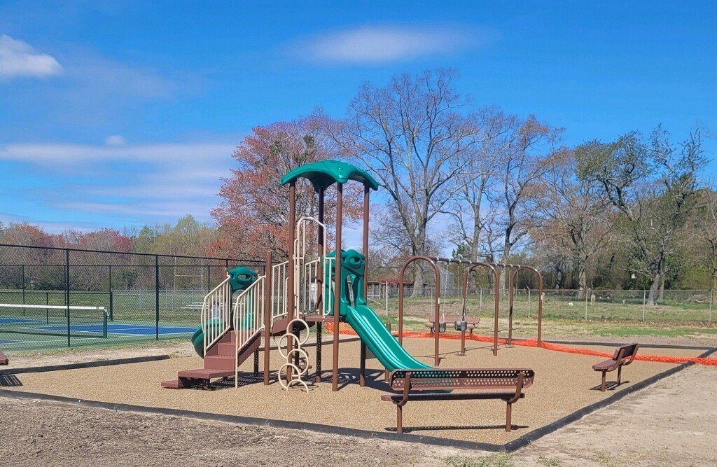 Play structure at Selbyville Town Park