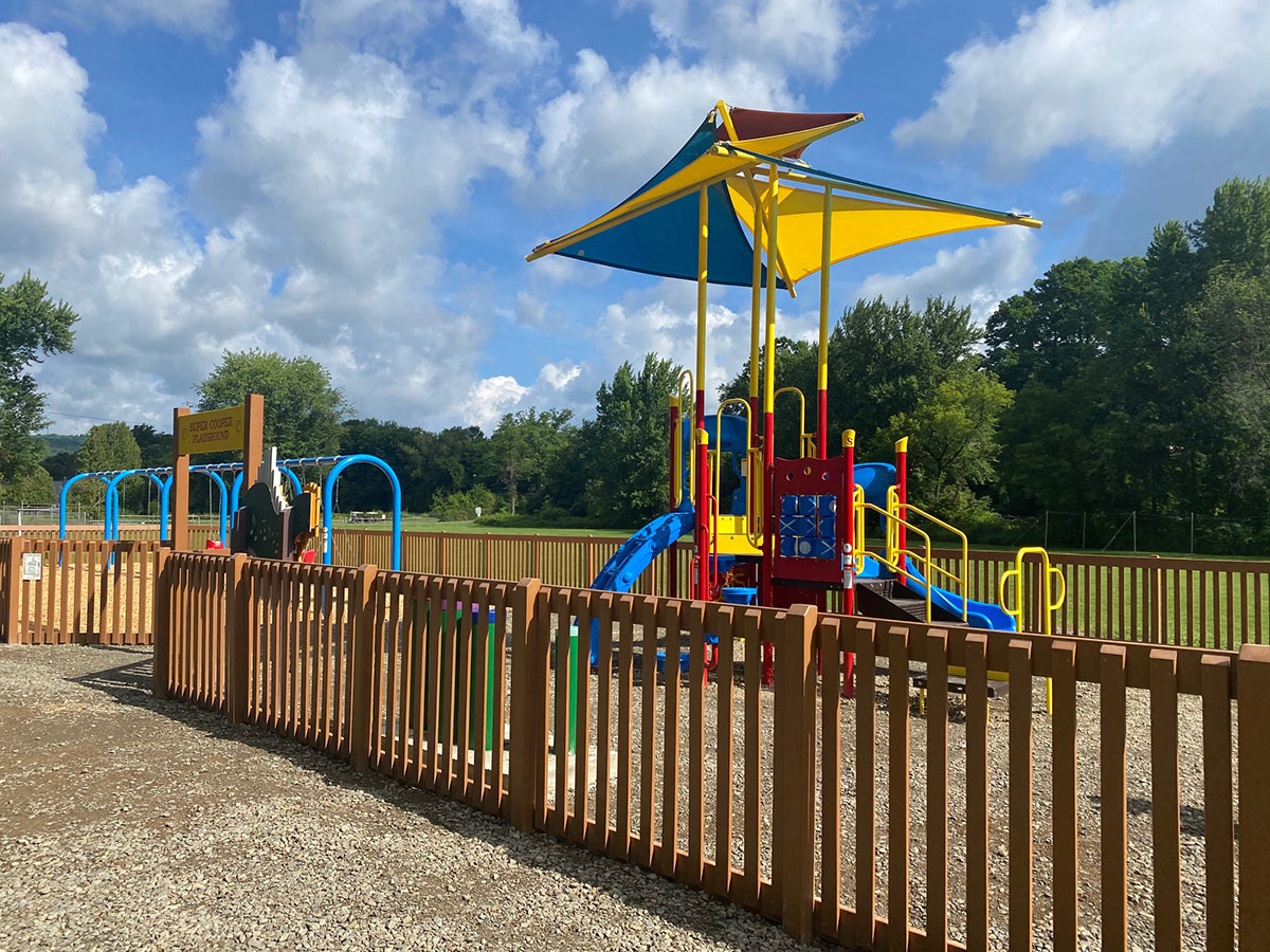 Playground overview at Chenango Bridge Park