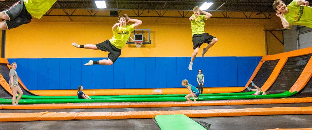 Main trampoline court at AirMaxx St. Cloud.