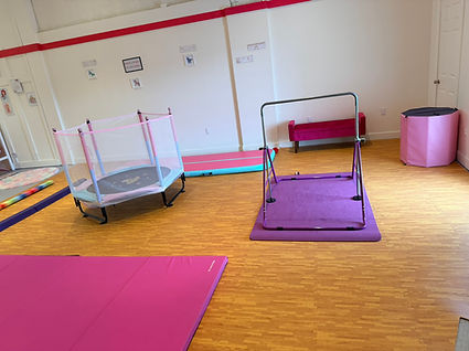Toddler gym and floor-play area at Bananas Kiddo Kingdom.