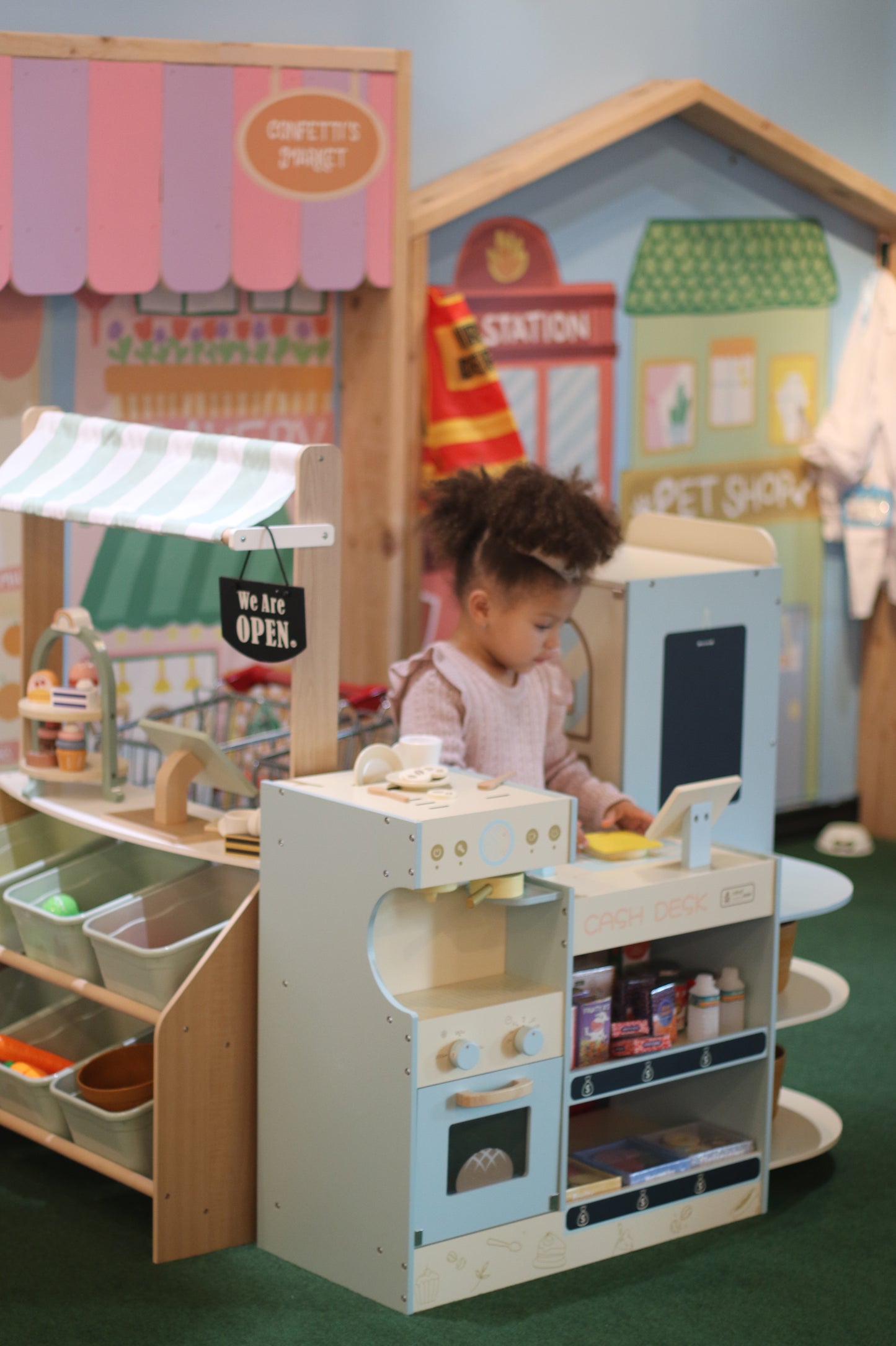 Confetti Play & Café