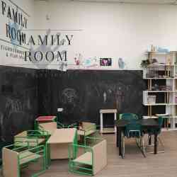 Play-and-art area inside Family Room on Broadway in Chicago.