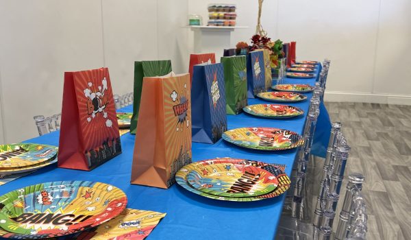 Birthday table setup at Giggle Town in Warner Robins.