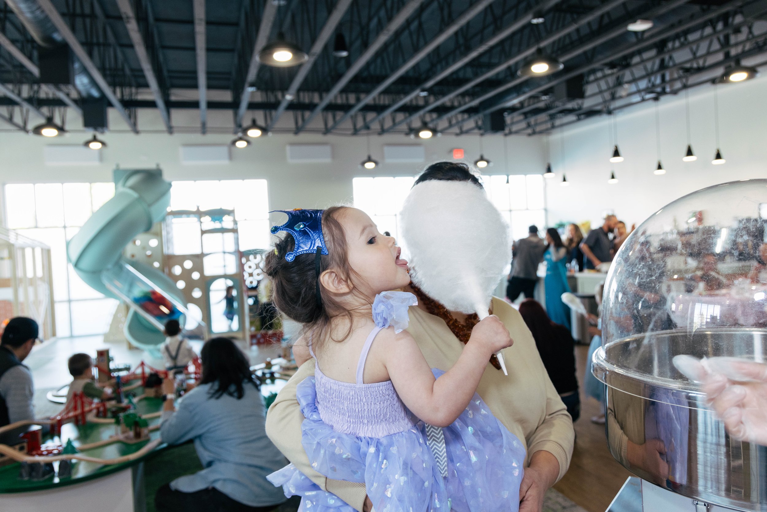 Indoor play and celebration setup at Happy Play.