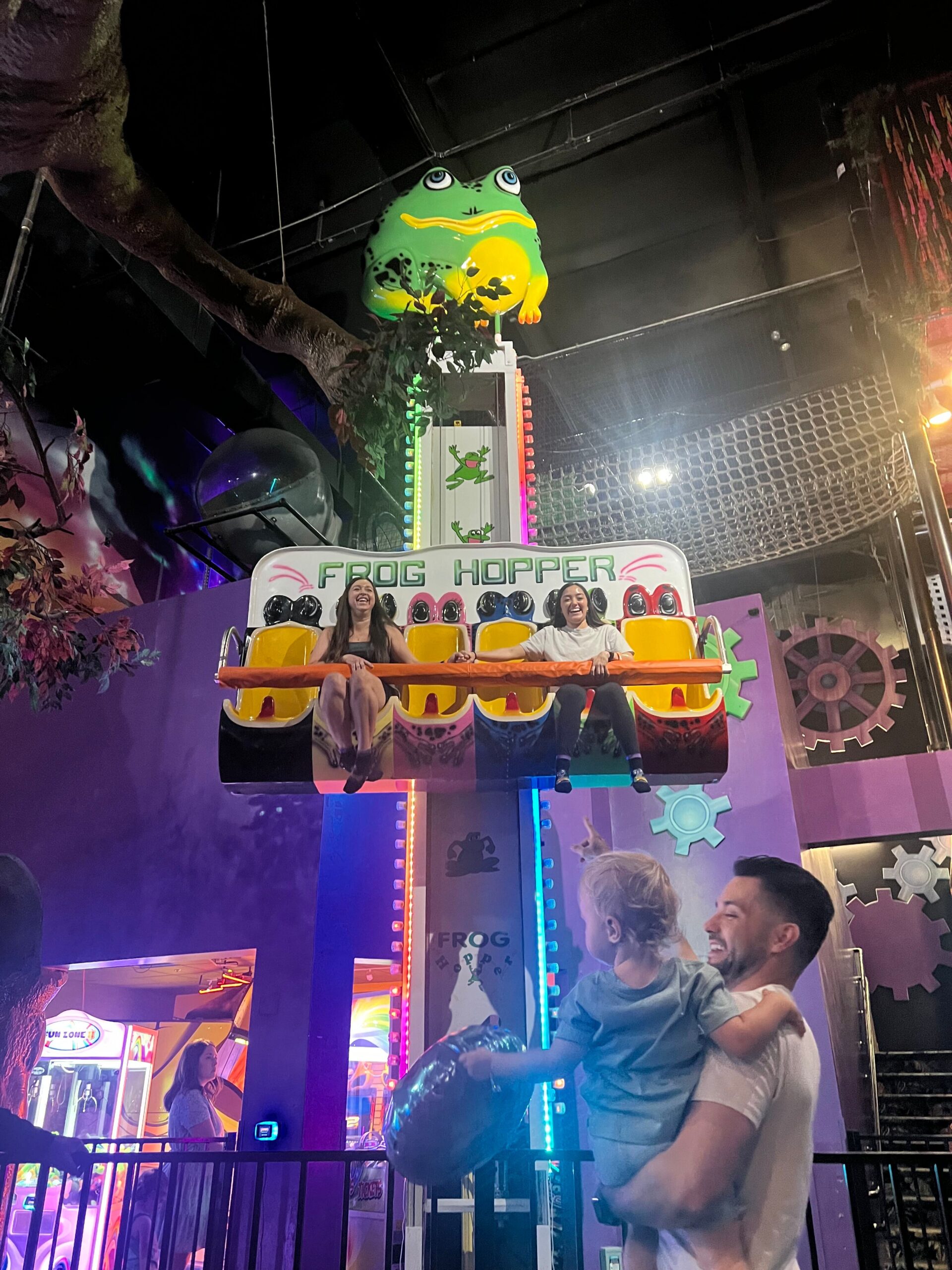 Makutu's Island additional interior play view