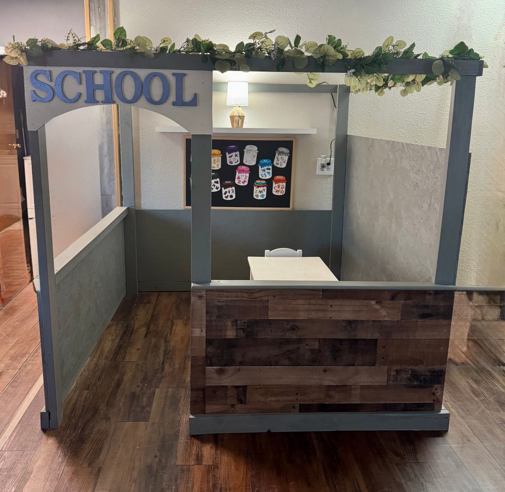 North Pole Playhouse