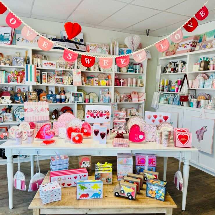 Children exploring OODAZU Buckhead