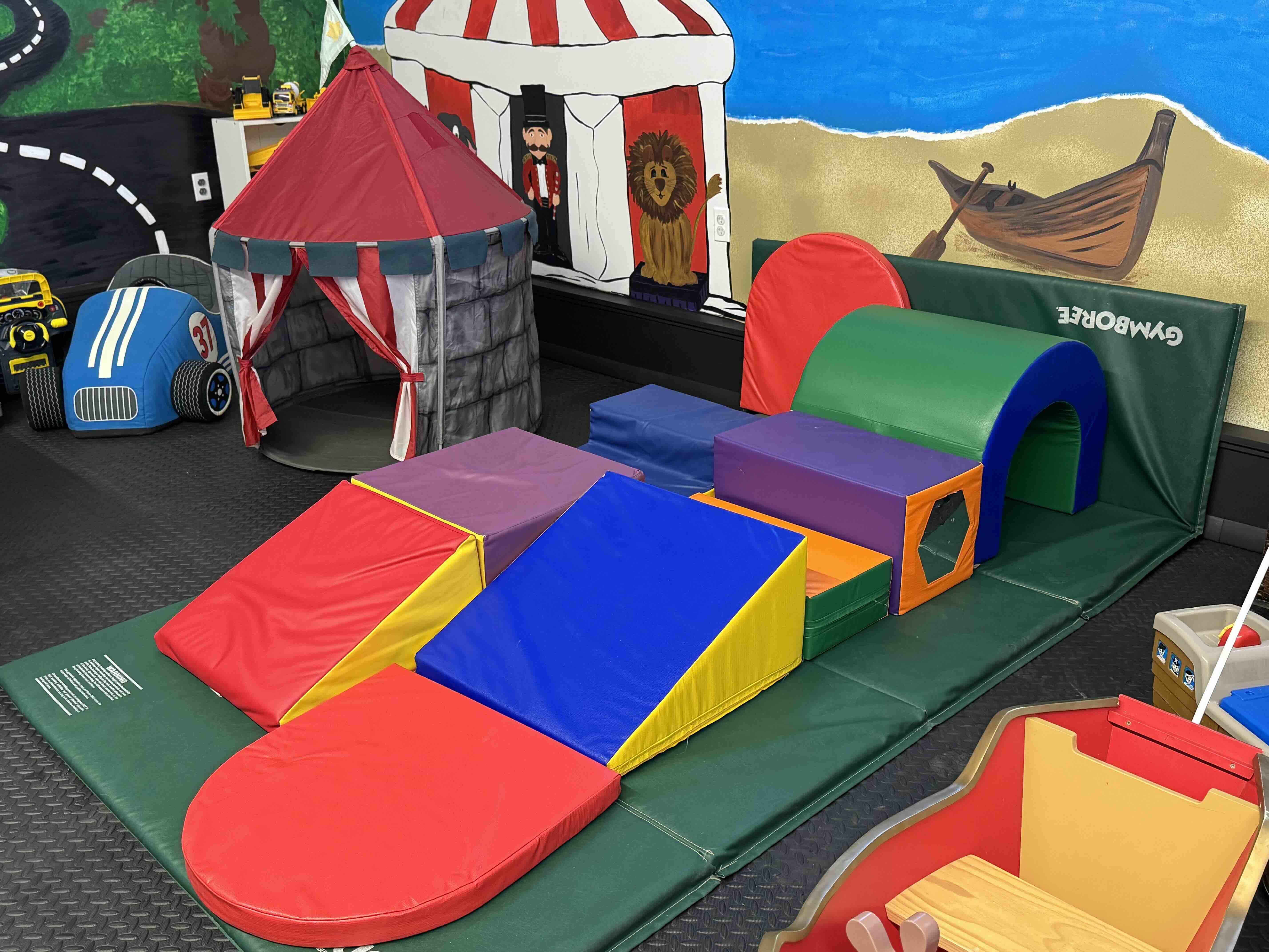 Main indoor play area at Play Station 653