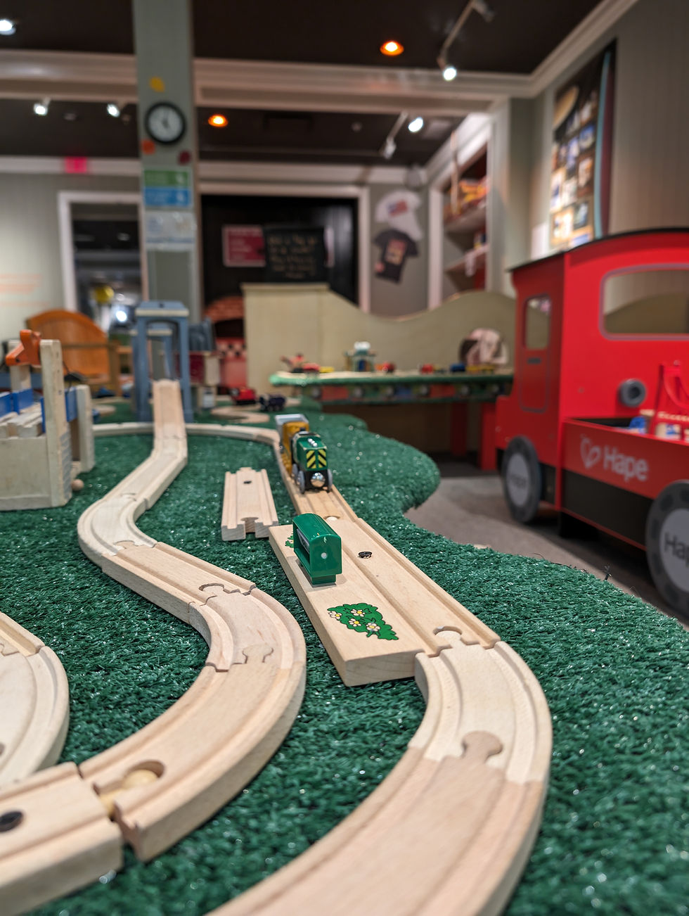 Train-table exhibit at Santa Cruz Children's Museum of Discovery