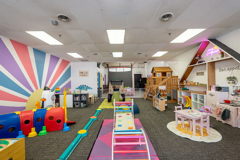 Stay 'N Play Indoor Play Gym