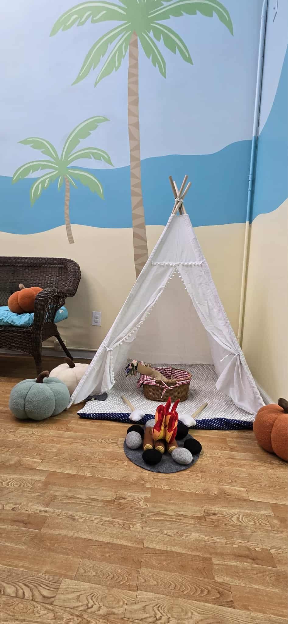 The Gathering Palm gallery image 1