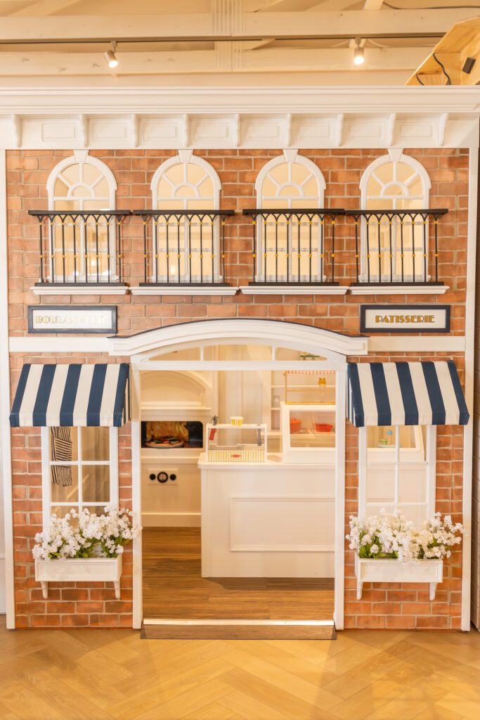 The Little Play Avenue