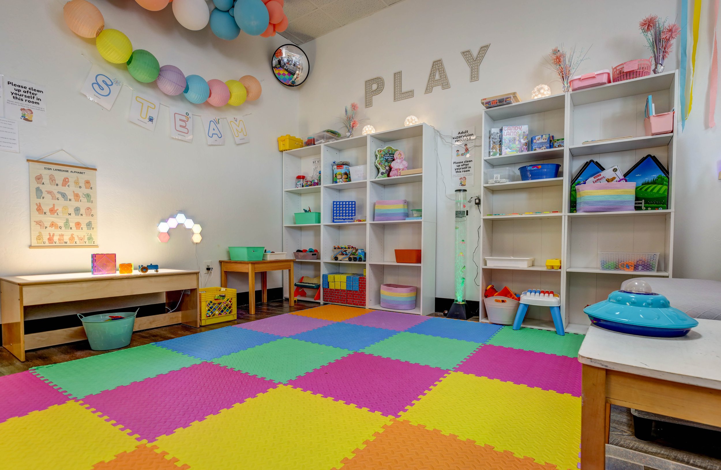 Open-ended indoor play area at The Playhouse Brentwood.