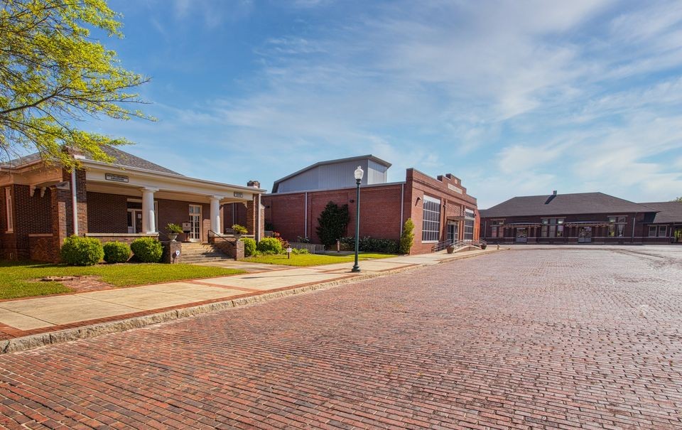 Thronateeska Heritage Center