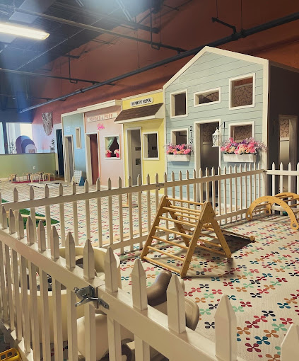 Indoor play area at Wonderstruck Play & Learn in Jensen Beach