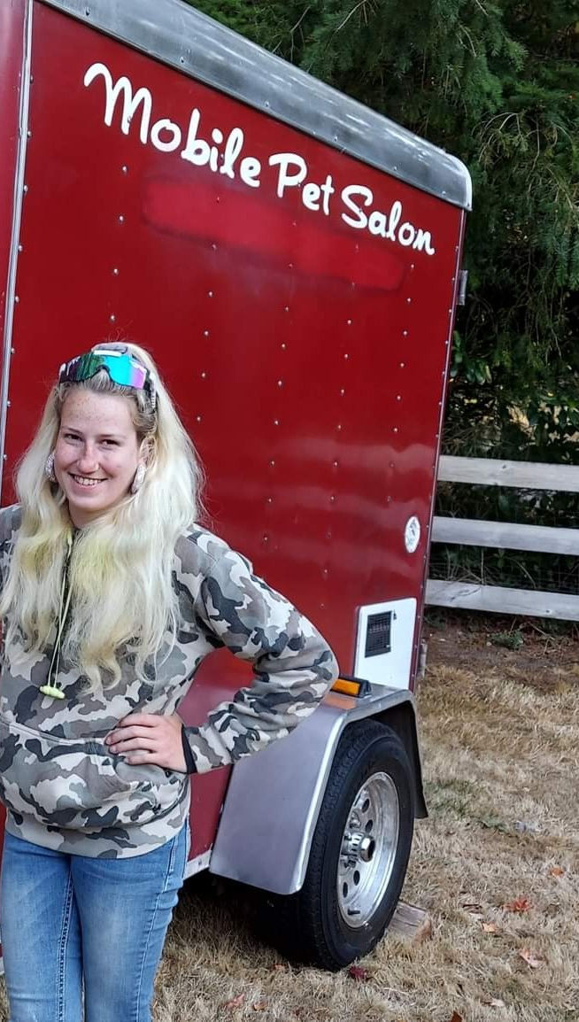 Owner-groomer Emillie from Barks & Bubbles Mobile Spa