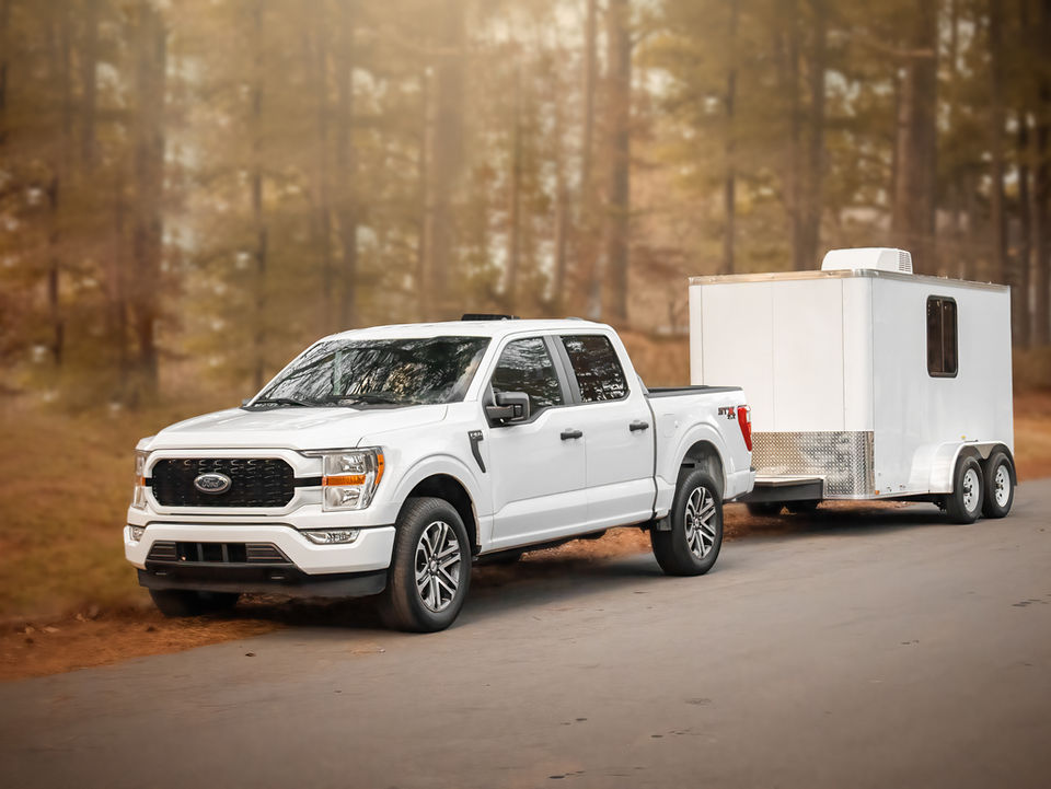 Brandyapple Grooming truck and trailer mobile salon