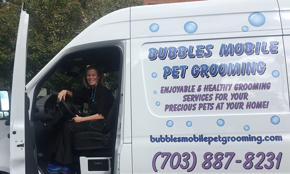 Bubbles Mobile Pet Grooming van exterior