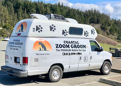 Coastal Zoom Groom mobile grooming setup