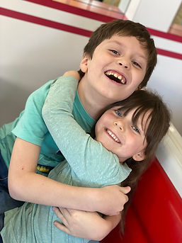 Family-themed image from Dirty Paws website