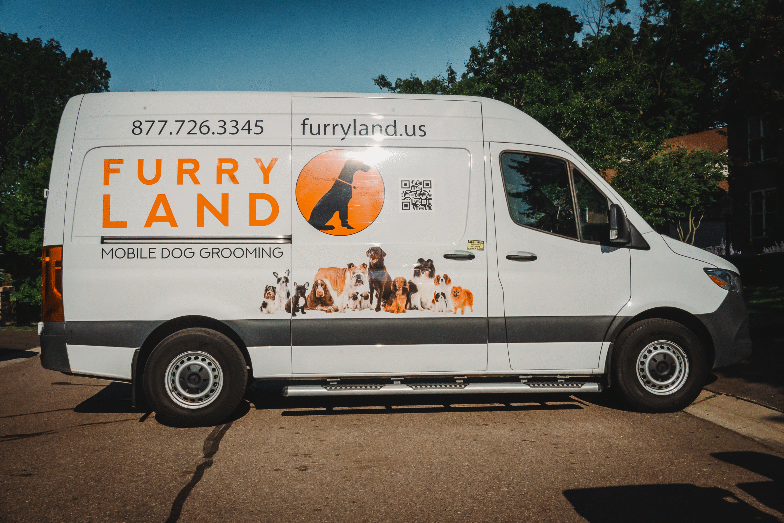 Mobile grooming hero image for Furry Land Athens