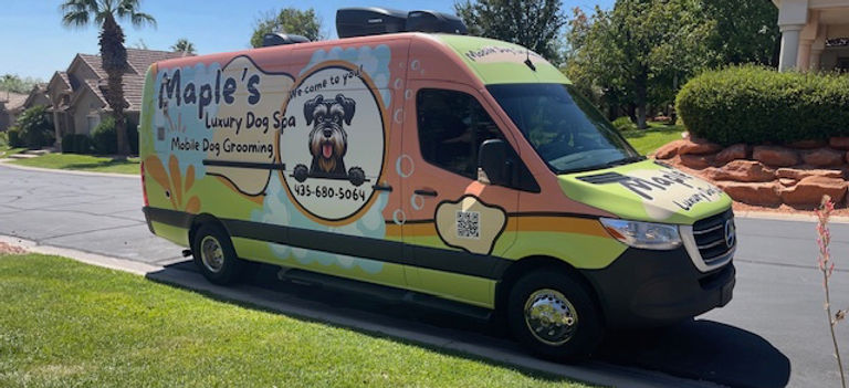 Maple's Luxury Dog Spa van