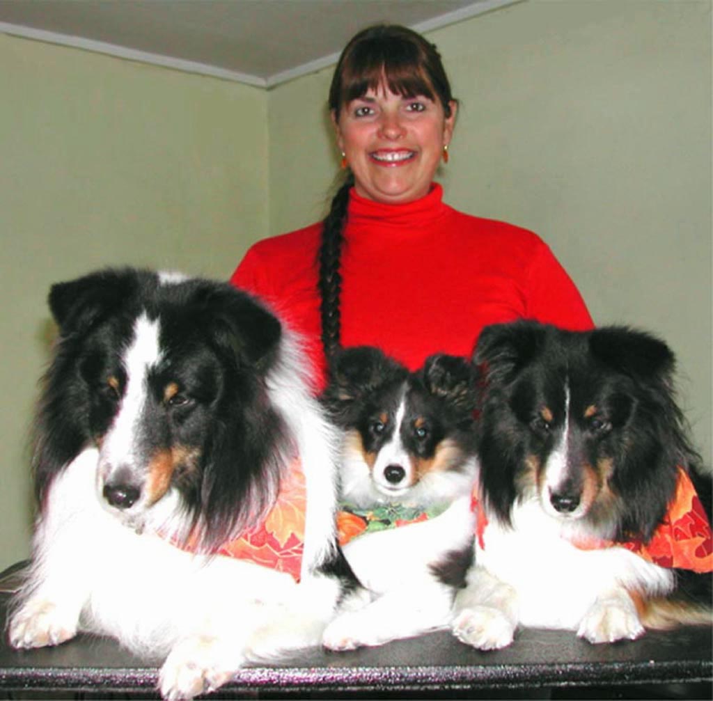 Cynara with pets on the official Mobile Grooming by Cynara website