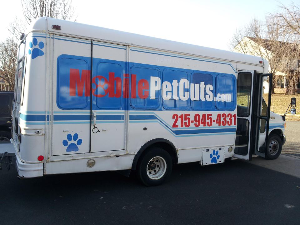 Mobile Pet Cuts grooming image