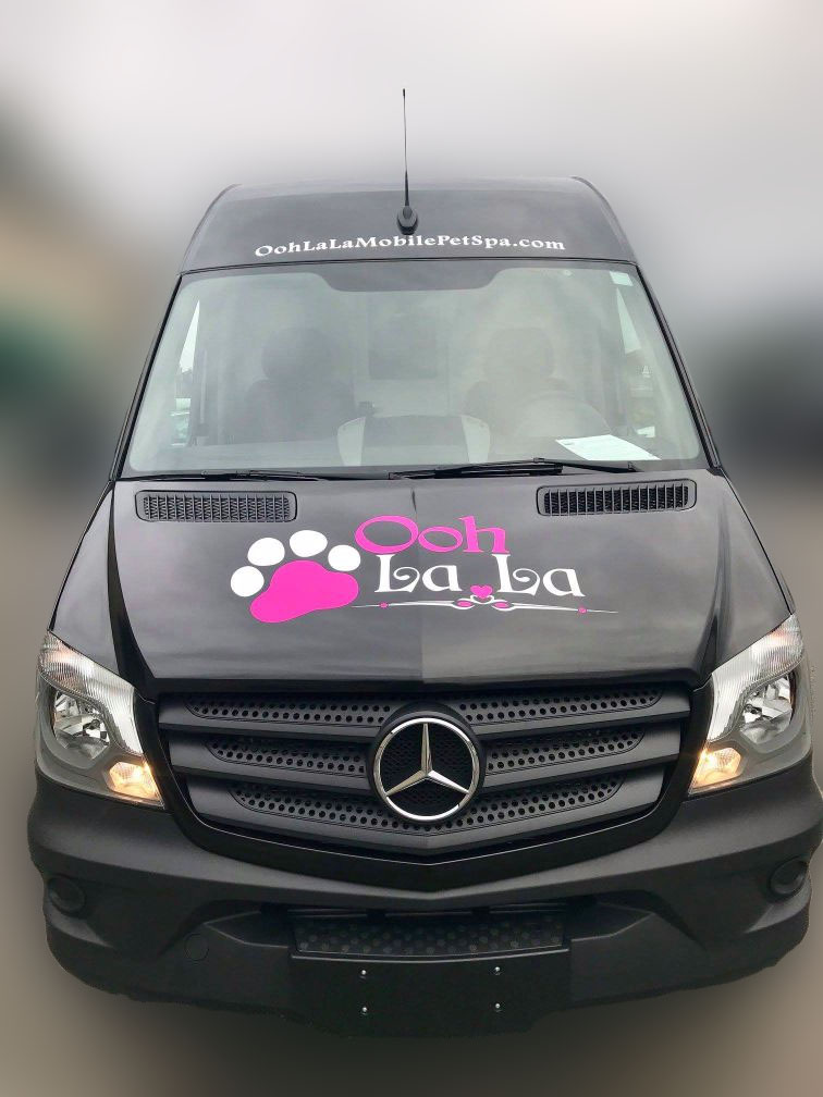 Ooh La La Mobile Pet Spa van front view