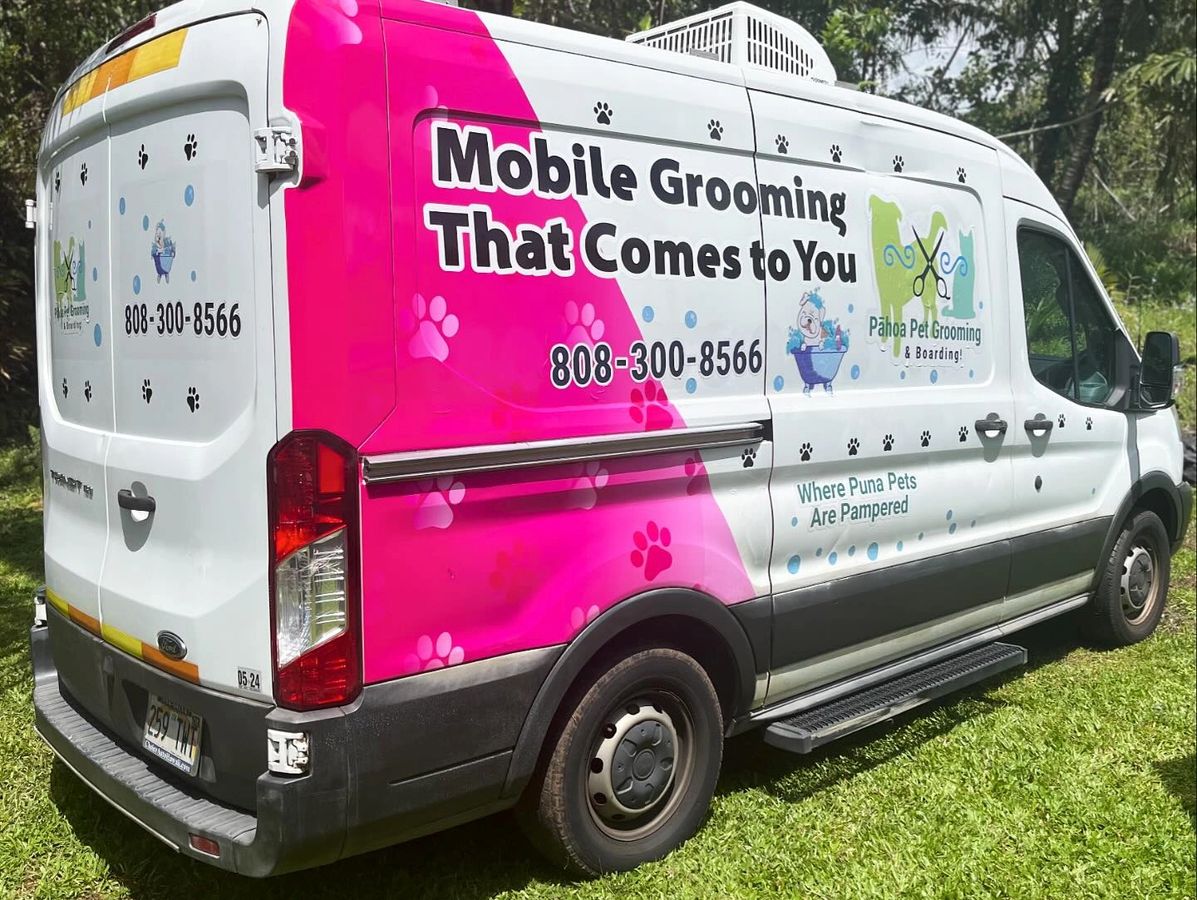 Pahoa Pet Grooming mobile grooming van