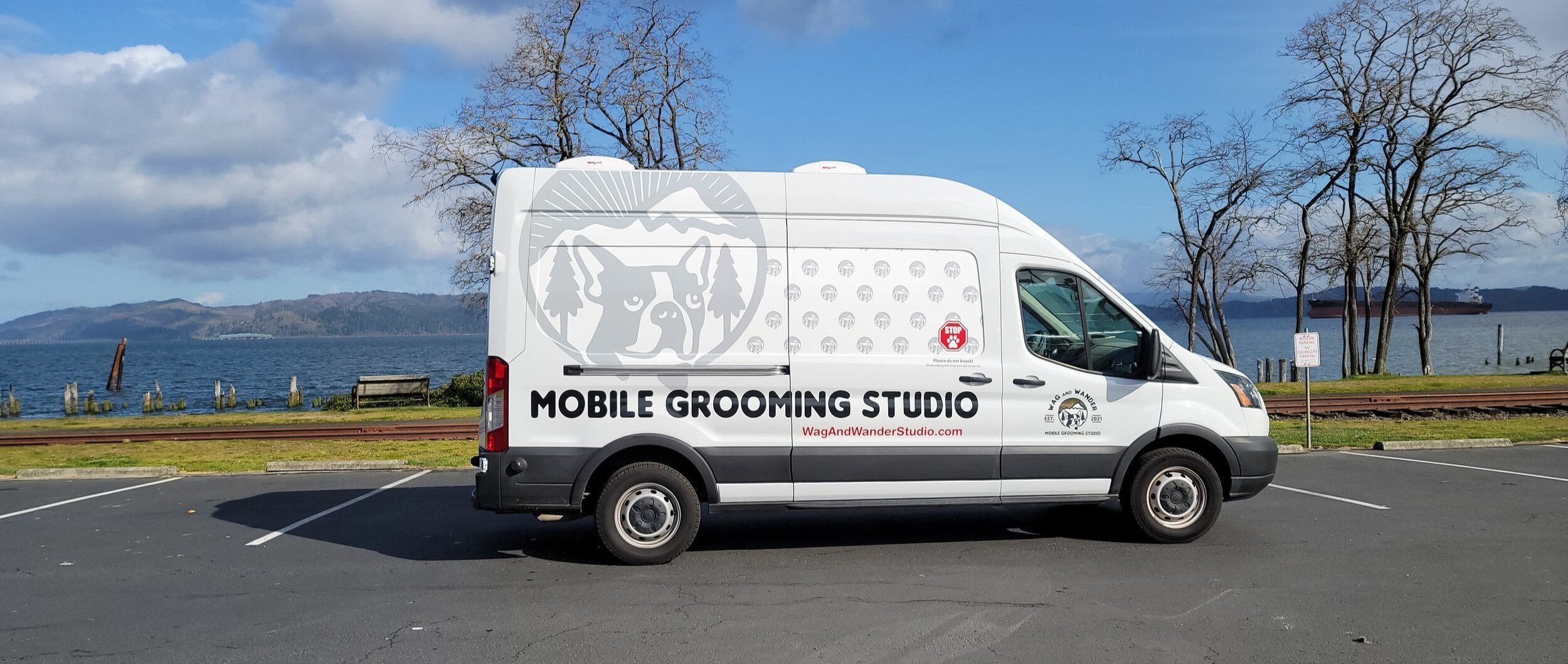 Wag and Wander Mobile Grooming Studio