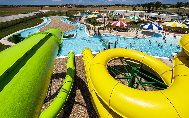 Mount Vernon Aquatic Zoo water attraction with large play elements.