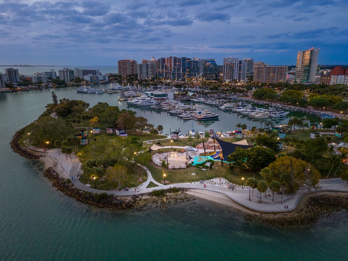Bayfront Park splash pad and playground in Sarasota.