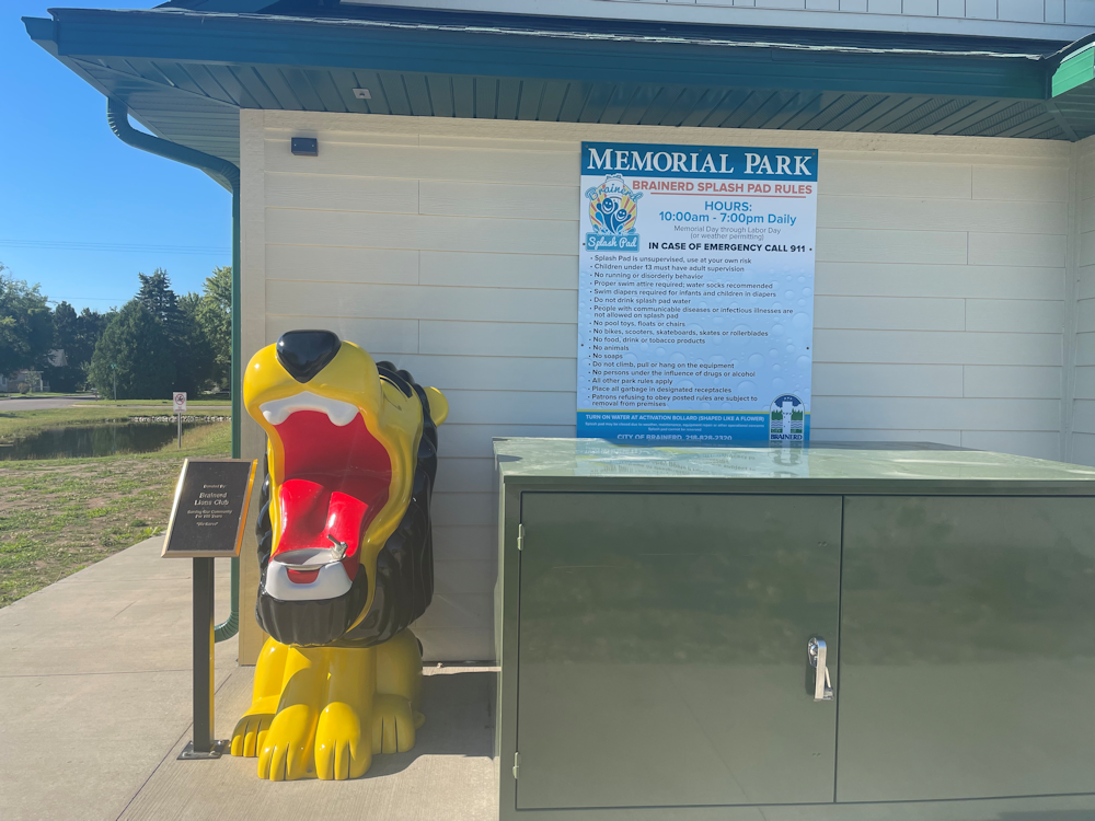 Wide view of the Brainerd Splash Pad with active spray features.