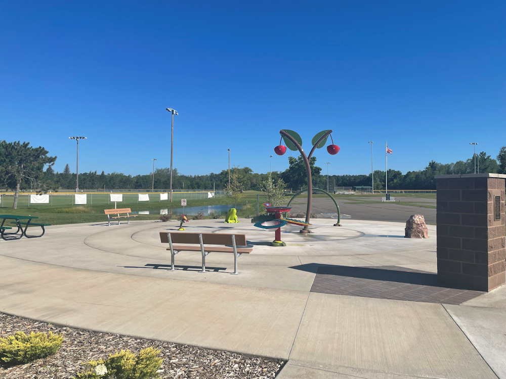 Ground-level spray play at Brainerd Splash Pad.