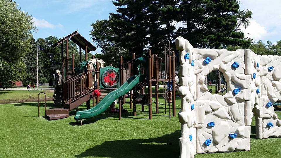 Official photo of Chesterton Park.