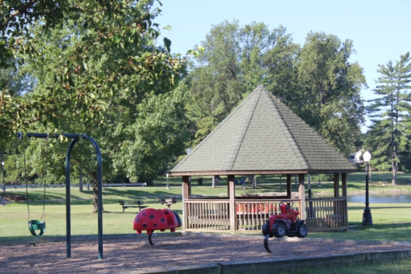 Splash park play area at Boonville City Lake Park.