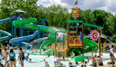 Family swim area at Crystal Lake Park Family Aquatic Center