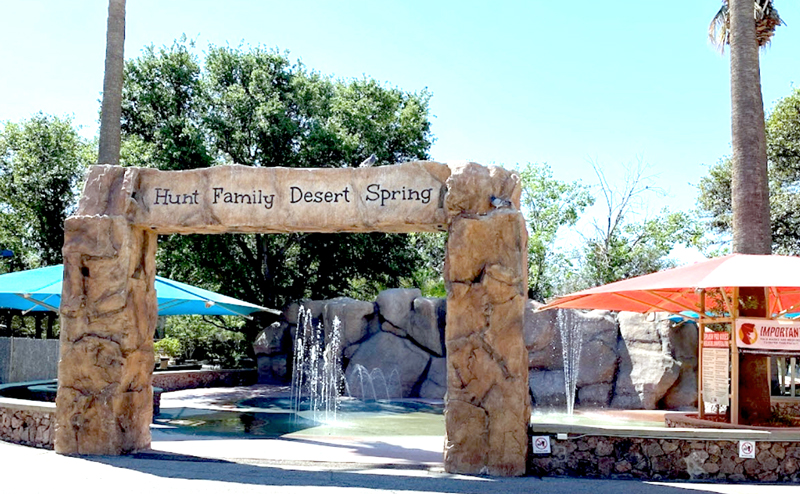 El Paso Zoo Hunt Family Desert Springs Splash Pad.