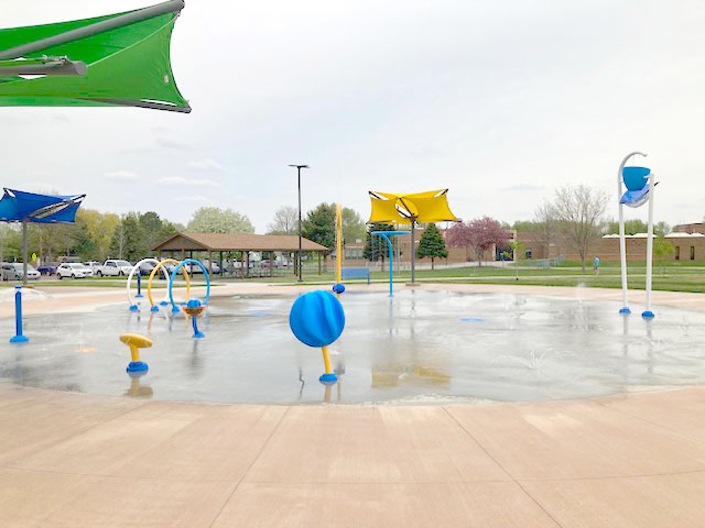 Hayward Park Splash Pad structure and surrounding space.