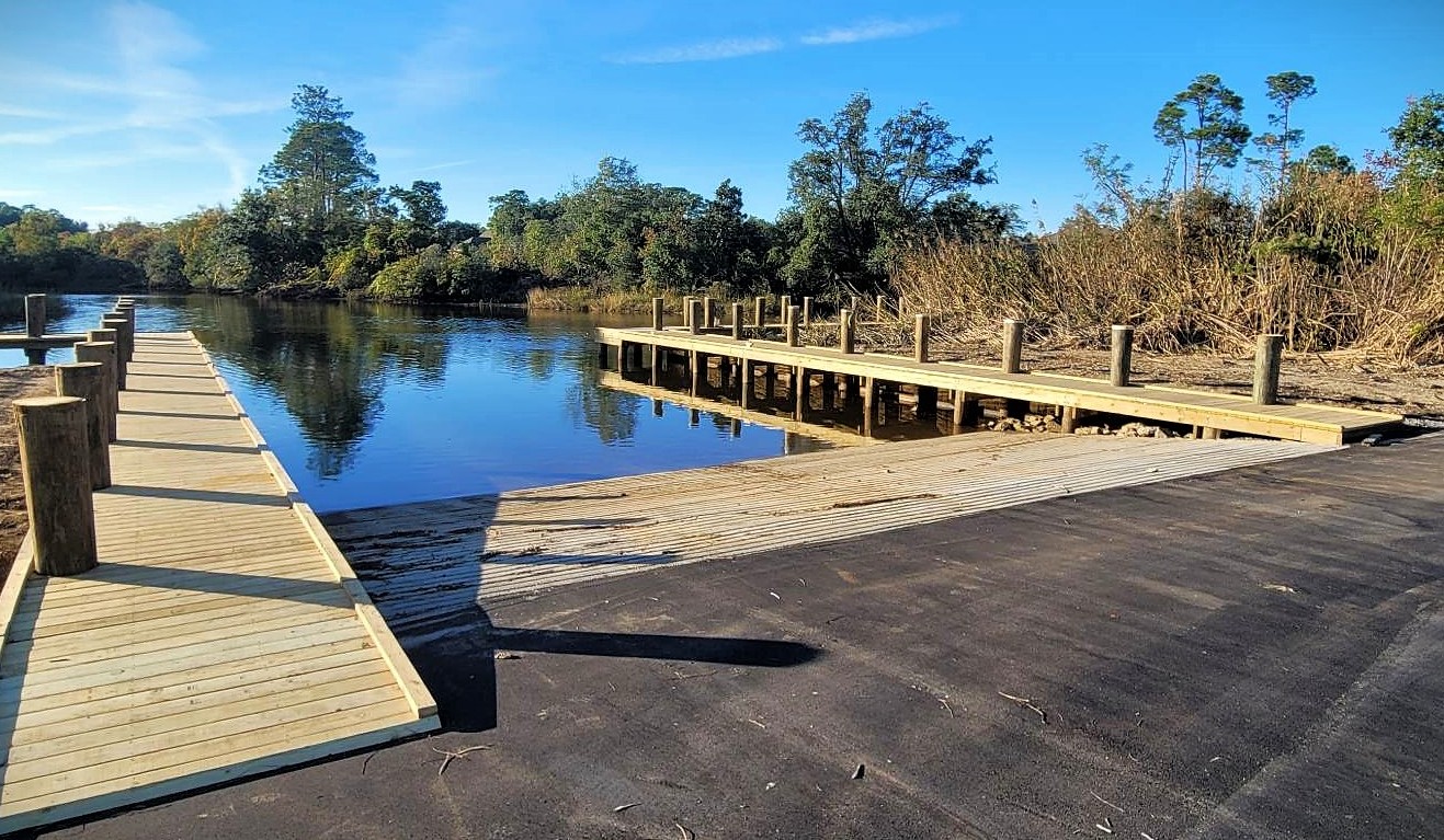 Hiller Park Splash Pad gallery image 4