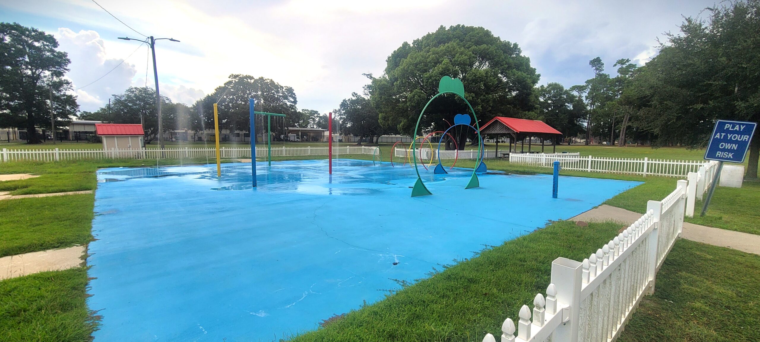 Hiller Park Splash Pad gallery image 5