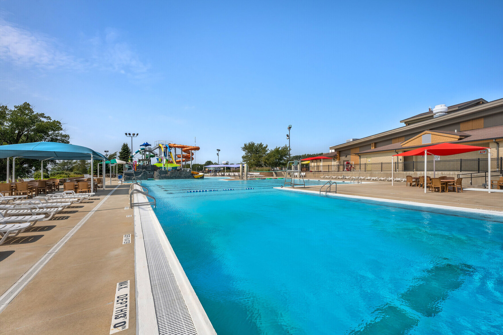 Outdoor waterpark play area at King's Pointe Resort.