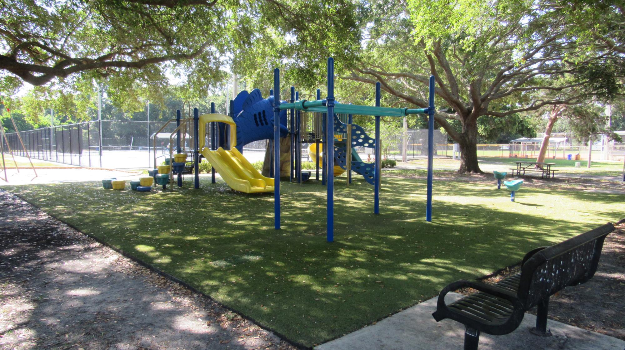 Water features and open play surface at Kiwanis Sprayground.