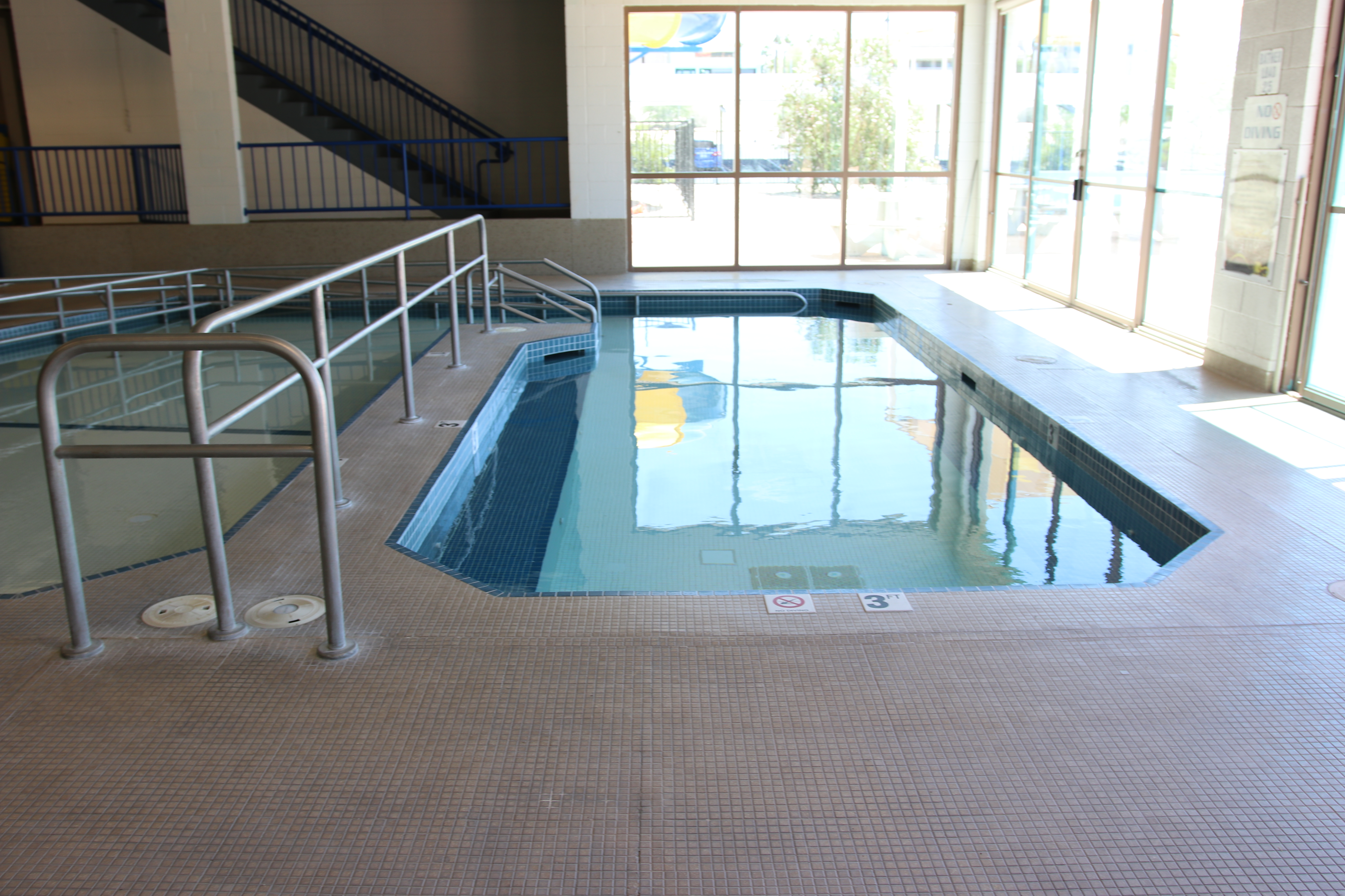 Lake Havasu City Aquatic Center recreation pool area.