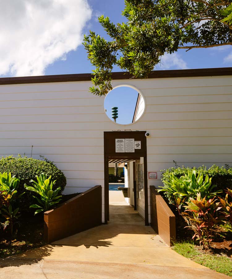 Mililani Recreation Center 4 water-play area.