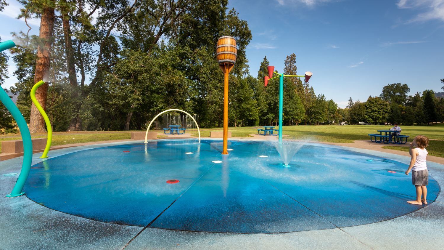 Larger splash pad area at Riverside Park Spray Park.