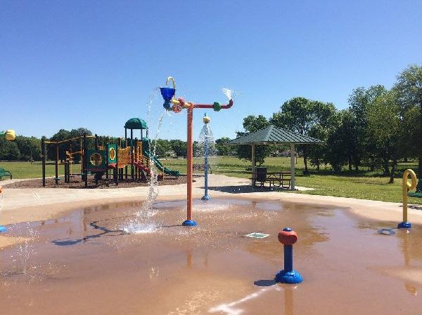 Official photo of the Robison Park sprayground.