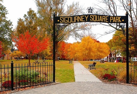 Sigourney Square Park Splashpad